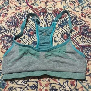 Lululemon Sports Bra sz Medium